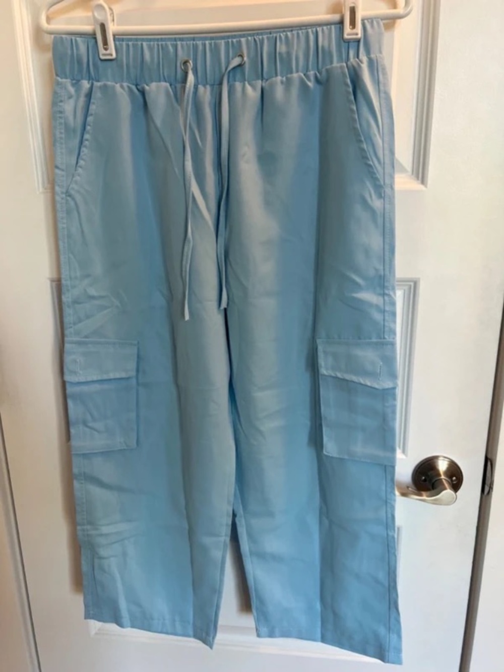 Women's cropped elastic waist pant